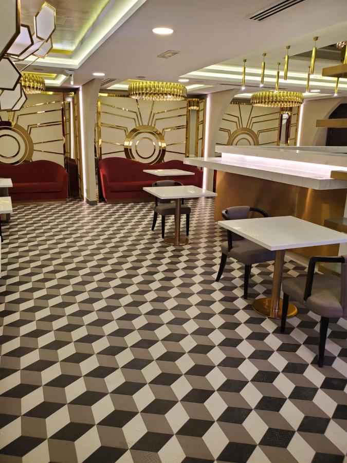The B Premiere Hotel Doha Bagian luar foto